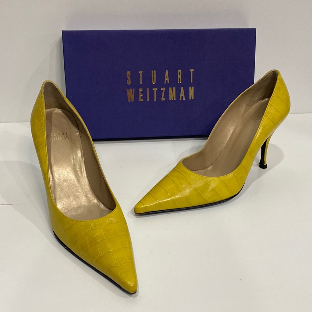 Stuart Weitzman Pumps